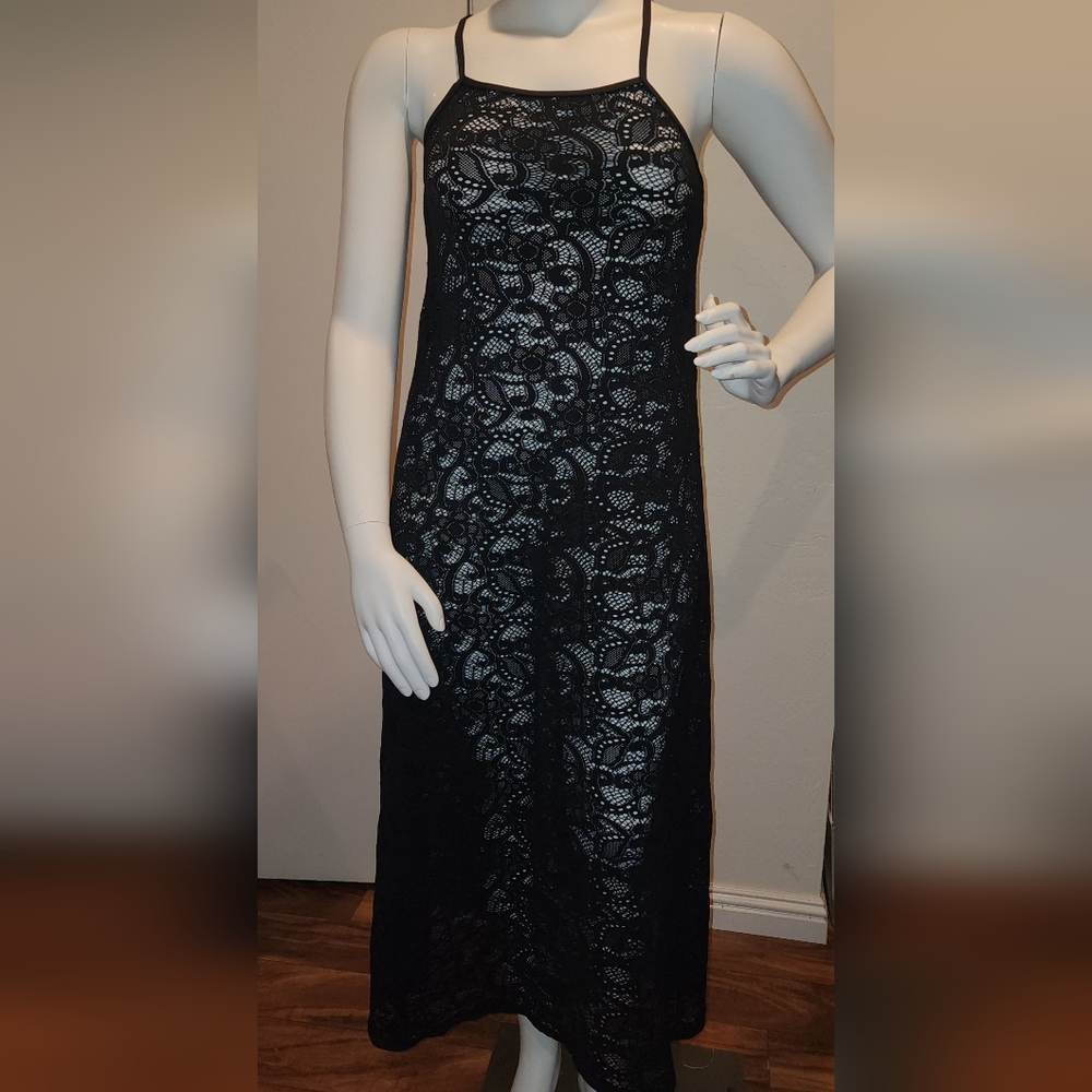 FULL LENGTH LACE DRESS